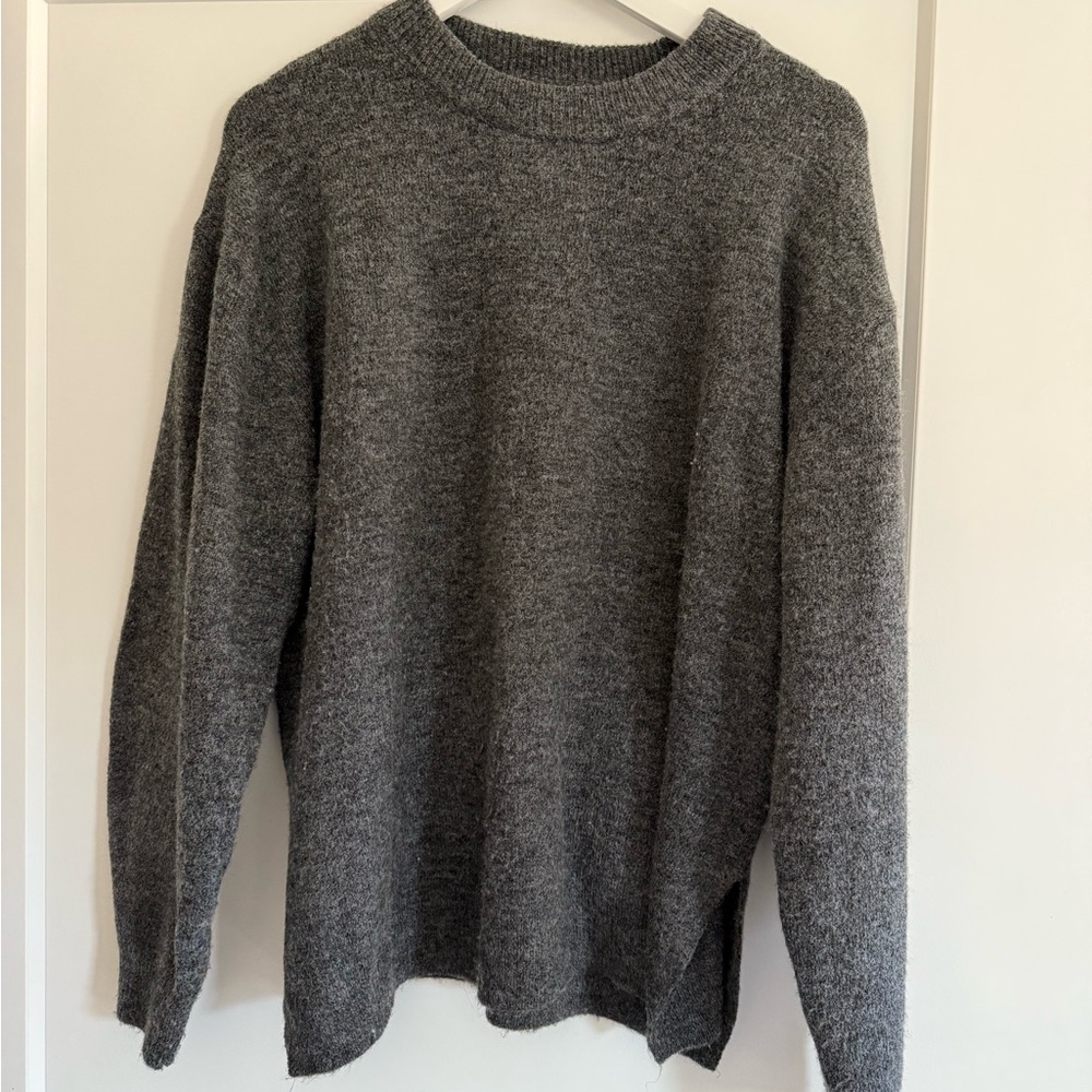 Maternity H&M sweater, size medium